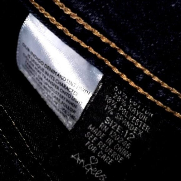 Angels Jeans Curvy Bootcut Flared Jeans Size 12 Distressed Denim Flares Wide Leg - Picture 8 of 8